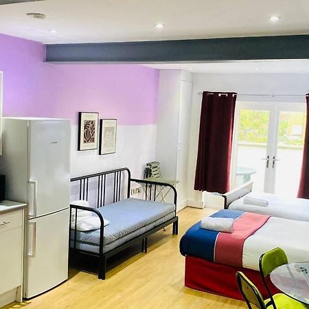 Modern Studio Near Bethnal Green Лондон Экстерьер фото