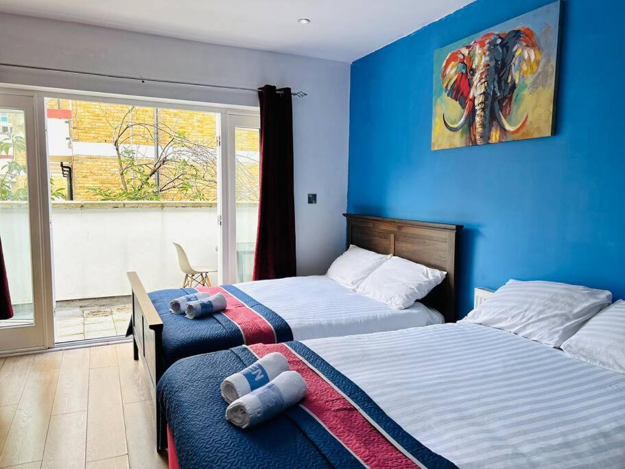 Modern Studio Near Bethnal Green Лондон Экстерьер фото
