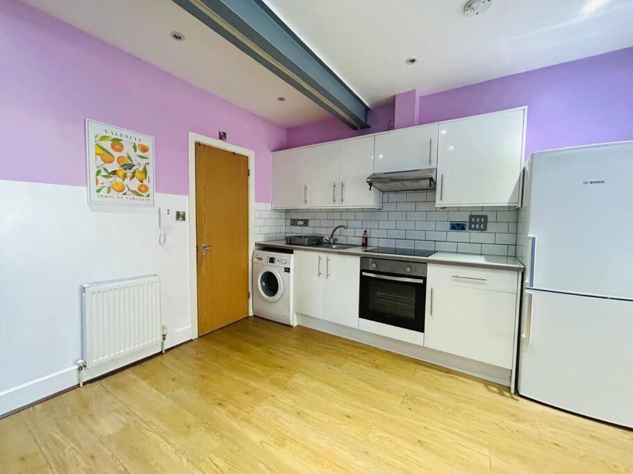 Modern Studio Near Bethnal Green Лондон Экстерьер фото