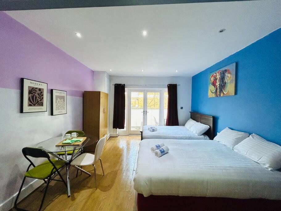 Modern Studio Near Bethnal Green Лондон Экстерьер фото